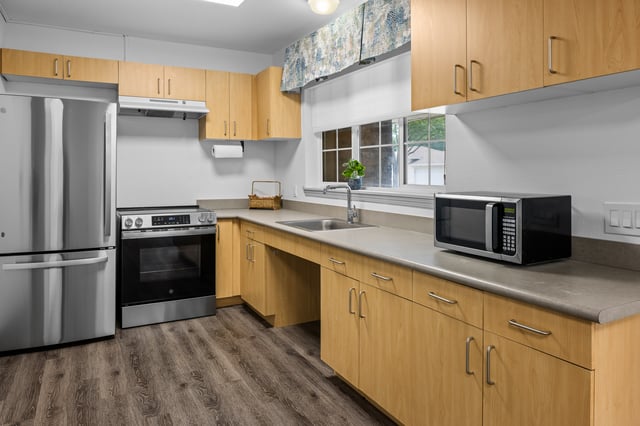 Highland-Estates-025 - Community Kitchen